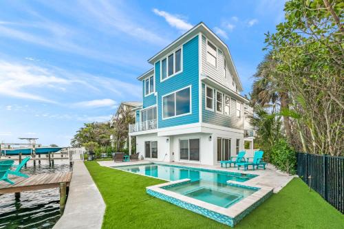 Holmes Beach Casa | Bayfront Paradise (AMIL)