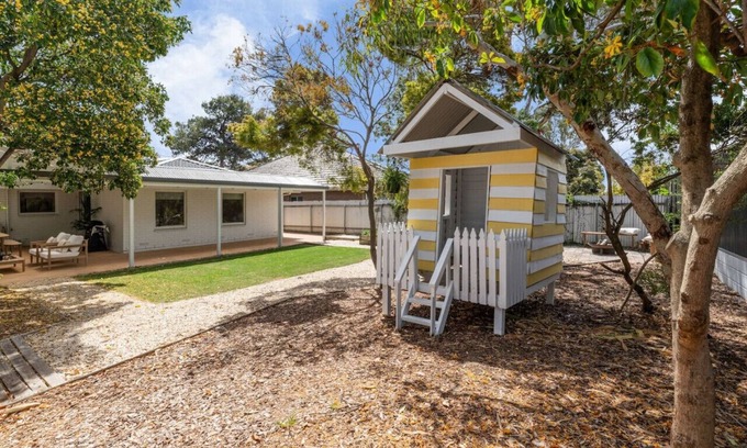 Aldinga Beach Casa | Bayleaf Retreat~Family & Pet Friendly Beach Escape