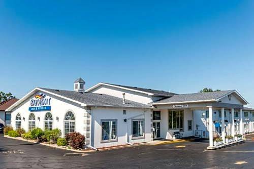 Osage Beach Hotel | Baymont by Wyndham Osage Beach