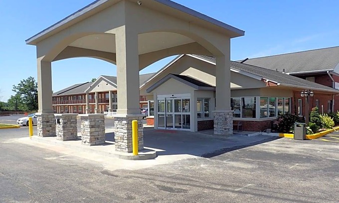 Effingham Hotel | Baymont by Wyndham Effingham