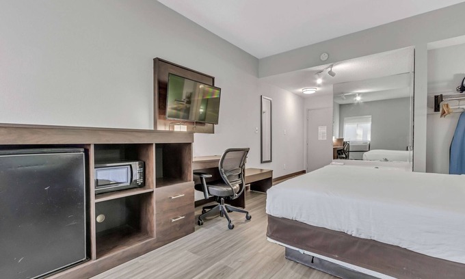 North Myrtle Beach Hotel | Baymont by Wyndham North Myrtle Beach