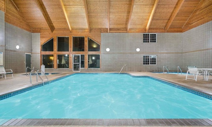 Baxter Hotel | Baymont by Wyndham Baxter/Brainerd Area