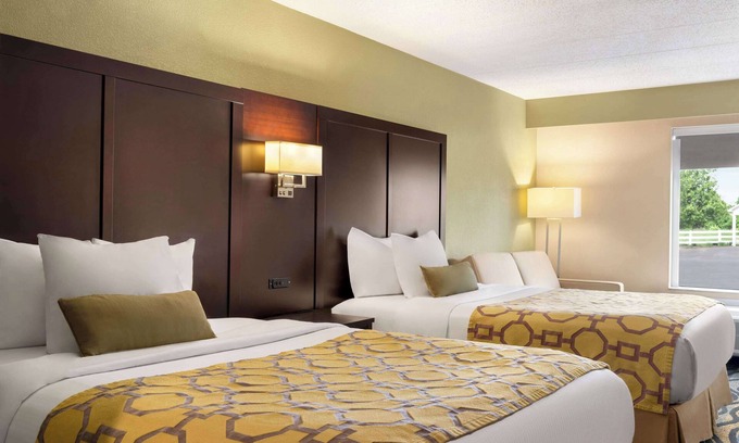 Georgetown Hotel | Baymont by Wyndham Georgetown/Lexington North
