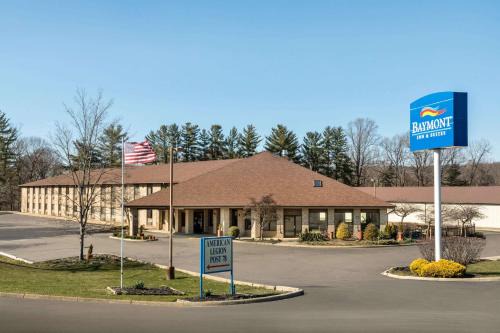 Logan Hotel | Baymont by Wyndham Logan
