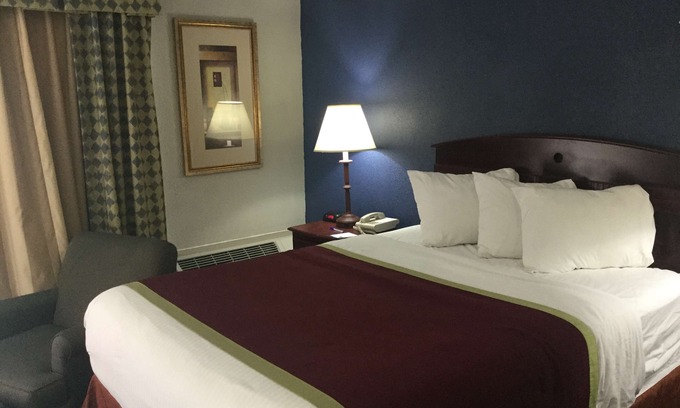 Michigan City Hotel | Baymont by Wyndham Michigan City