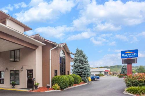 Pigeon Forge Hotel | Baymont by Wyndham Pigeon Forge near Island Drive