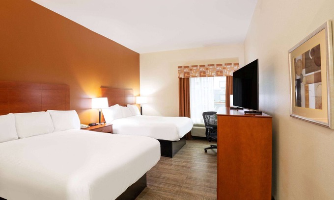 Fleming Hotel | Baymont by Wyndham Savannah South