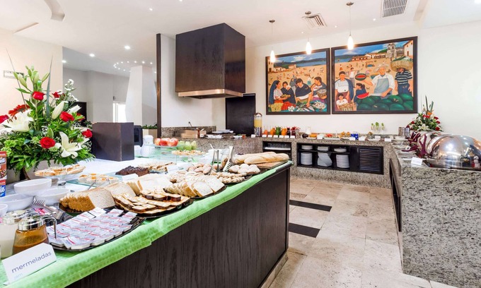 Lázaro Cárdenas Hotel | Baymont Inn and Suites Lazaro Cardenas