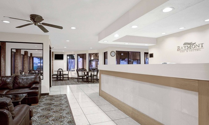 San Marcos Hotel | Baymont Inn & Suites by Wyndham San Marcos Outlet Malls