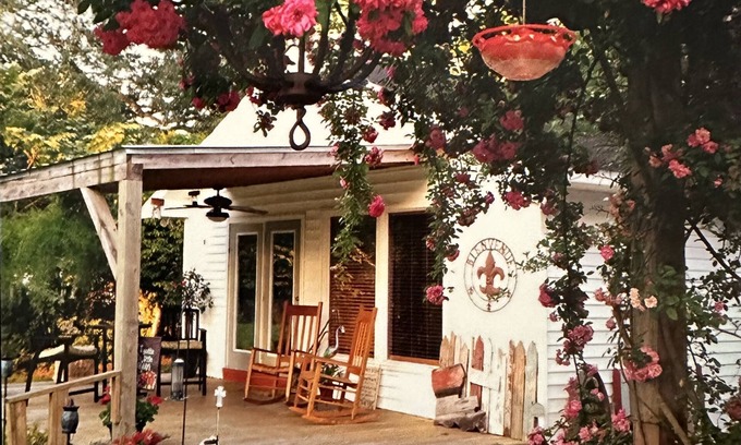 Abbeville Cabaña | Bayou Rose Bed y Boudin ... a orillas del río Vermilion