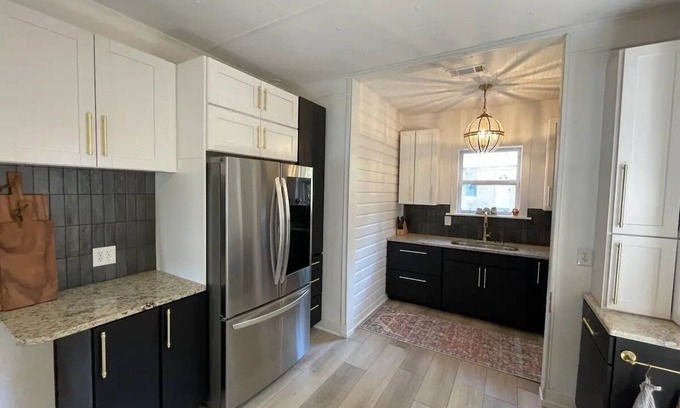 East Pensacola Heights Casa | Bayou Waterfront Cottage - Centrally Located!