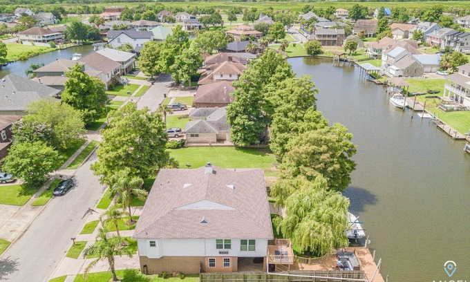 New Orleans East Area Casa | Bayou Waterfront | Games Room | Monthly Discount