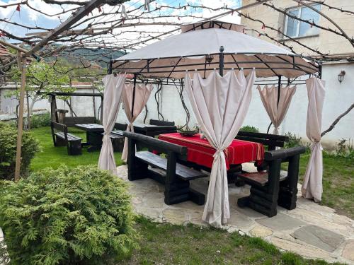 Dobrinishte Casa | Bayrakova Guest House