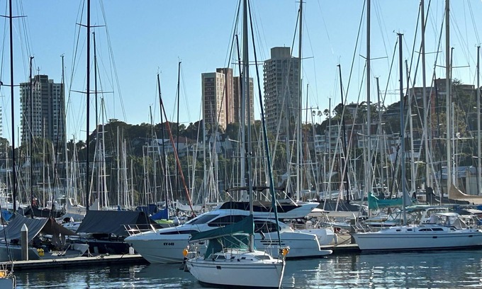 Rushcutters Bay Apartamento | BAYSIDE BLISS - PRIVATE & TRANQUIL WITH VIEWS, AIR CONDITIONING, PARKING & LIFT