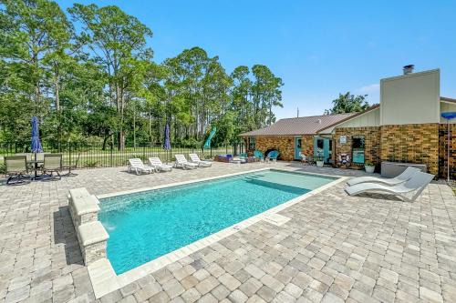 Oak Court Casa | Bayside Bliss