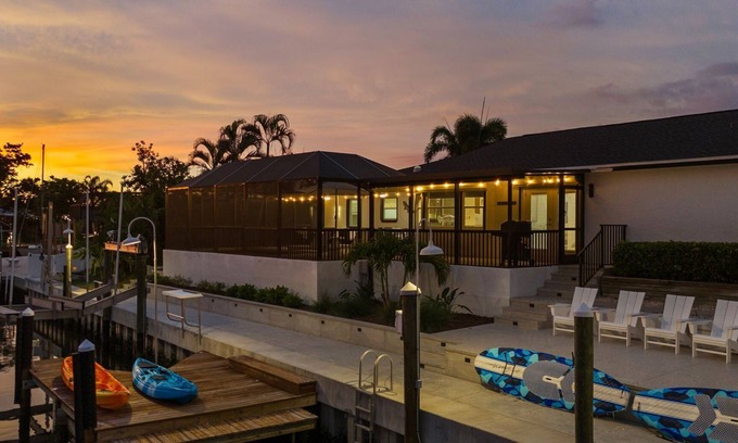 Bayshore Gardens Casa | ⚓Bayside Hideaway! Private pool with water view and canal side dock! ⚓
