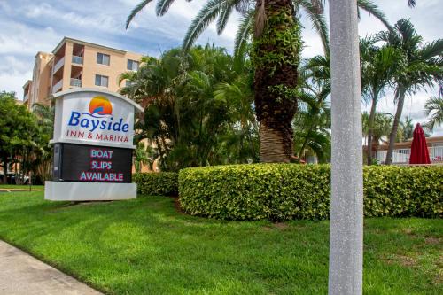 Treasure Island Hotel | Bayside Inn and Marina