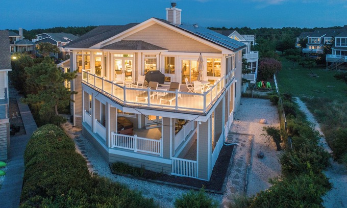 Lewes Casa | BAYSIDE PARADISE - 6BD, 4.5BA - Sleeps 12 - Spectacular Beachfront Home!