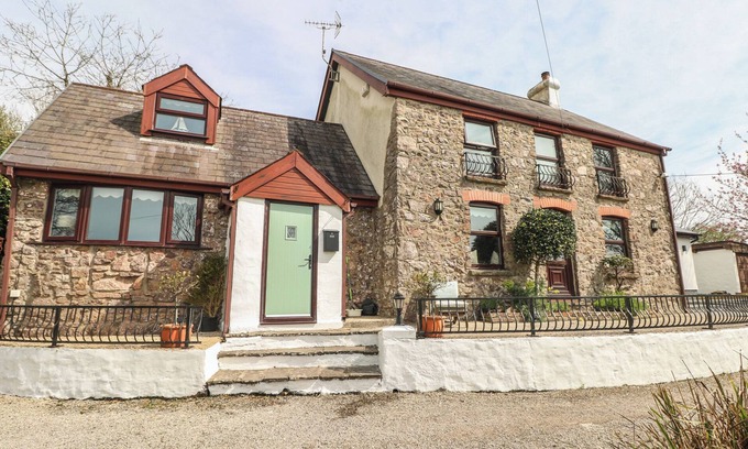 Llangennith Cabaña | BAYVIEW, pet friendly, character holiday cottage in Llangennith