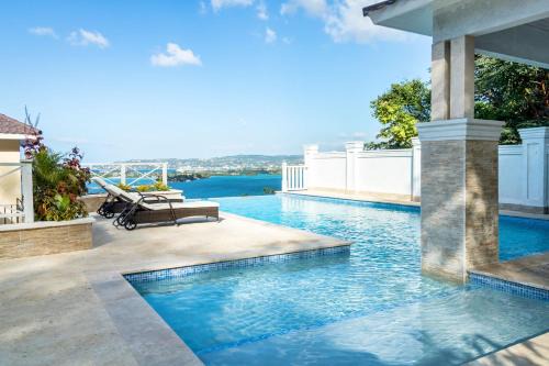 Reading Casa | BayWatch Villa - Montego Bay