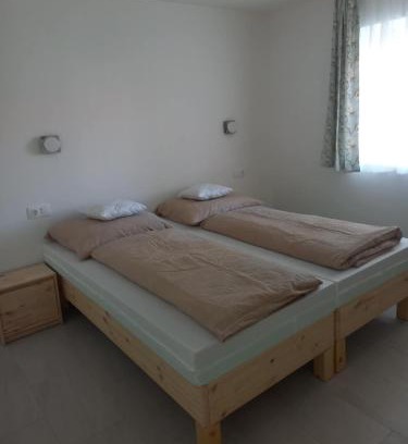 Bekescsaba Apartamento | BB64 Apartmanház