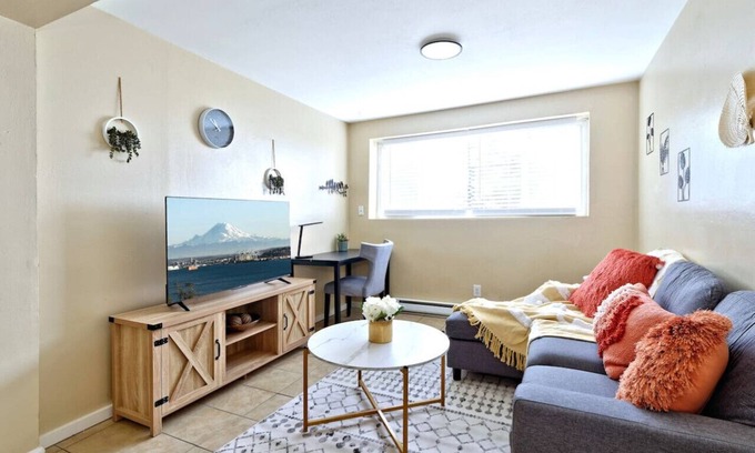 Highline Apartamento | BD37 1b1b Apt Unit 5 @S Seattle close to airport