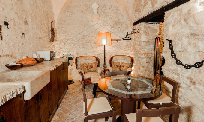 Medina-Sidonia Apartamento | Mazmorra BDSM “La Cueva”, en la provincia de Cádiz