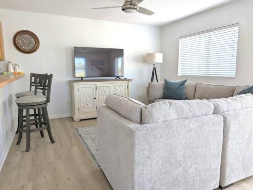 Neptune Beach Apartamento | Be A Nomad - Lovely Neptune Beach 2bed, Monthly