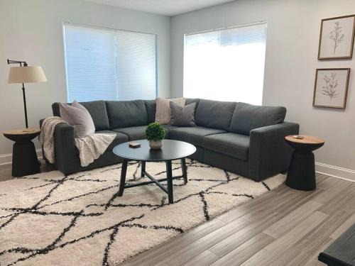 Neptune Beach Apartamento | Be A Nomad - Vacay or Relocation Beach House
