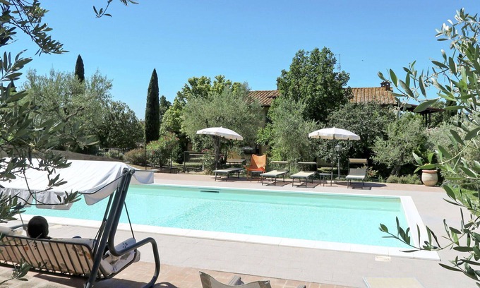 Oliveto Casa | Estupenda casa de vacaciones privada con piscina privada, WIFI, jacuzzi, TV, patio, aparcamiento