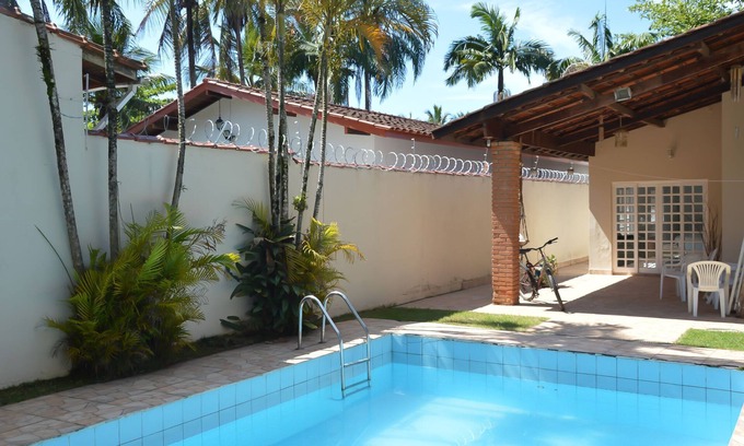 Jardim Virginia Casa | Casa de playa con salón amplio y INTEGRADO piscina / zona de barbacoa.