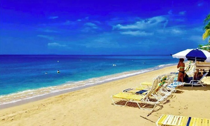 Stella Apartamento | Beach Apartment, Walk to the Beach!