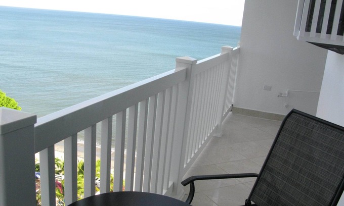 Boca Corona Apartamento | Beach Apartment with a breathtaking ocean view.