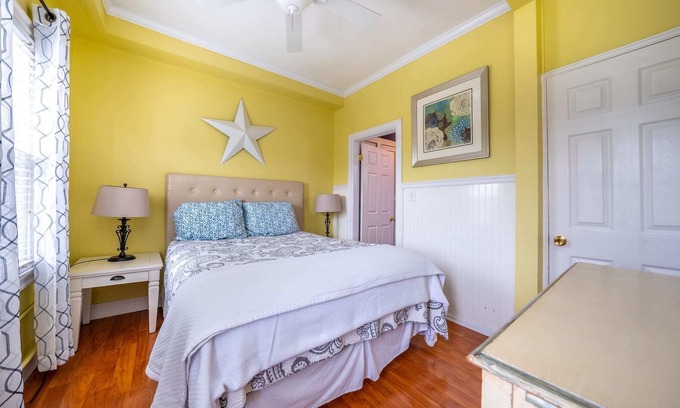 Ocean Grove Apartamento | Beach Apt #11 - Bedroom, Living Rm, Kitchen & Bath