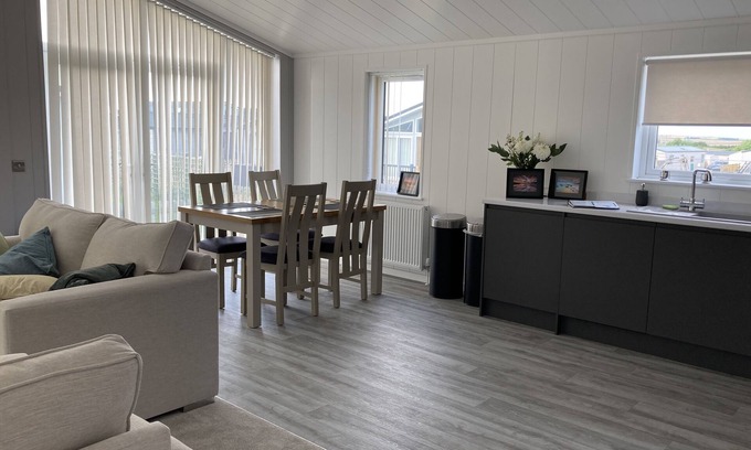 Padstow Cabina | Beach Base Lodge. Perfect place to explore North Cornwall and the Seven Bays.