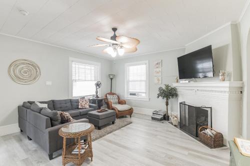 Ventnor City Casa | Beach Block-Ocean Views from Balconies-Parking Unit 2