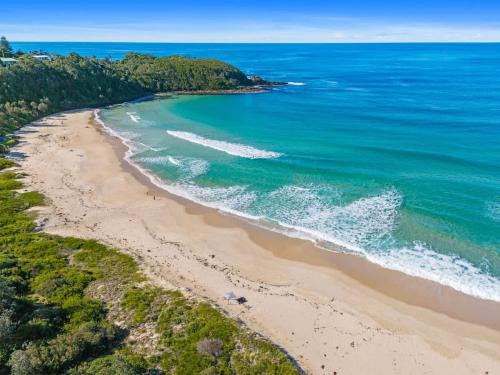 Mollymook Casa | Beach Breeze - near Mollymook Beach & golf club