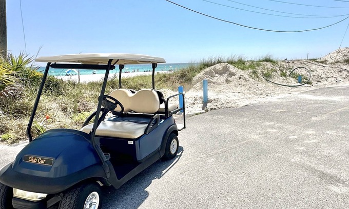 Silver Sands Casa | Free Golf Cart! Beach Gear Incl - .3 mile to beach, + BBQ! Pet friendly!
