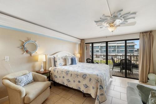 Cedar Key Casa | Beach Comber 215 at Cedar Cove Condos