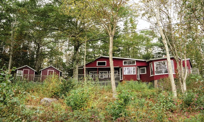 Hubbards Cabina | Beach Cottage - Oak Hollow - Hubbards Beach