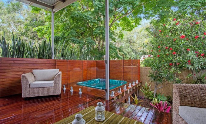 Coolum Beach Casa | Beach Cottage on Cassia Avenue, Central Coolum Beach