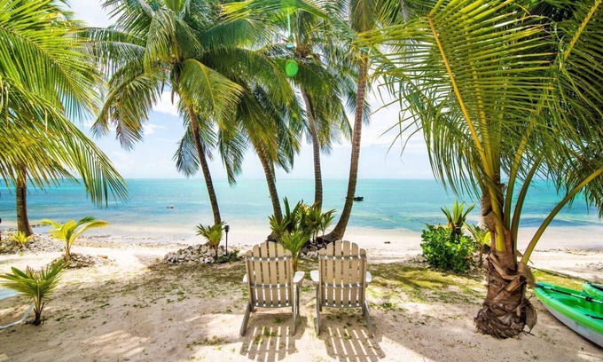East End Casa | Peace of Mine Beach Villa # 2