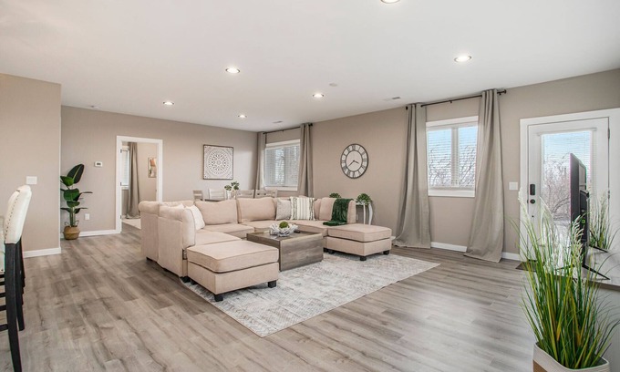 Stevensville Condominio | Beach Cove | Wine Tours | Lake Michigan | Dunes