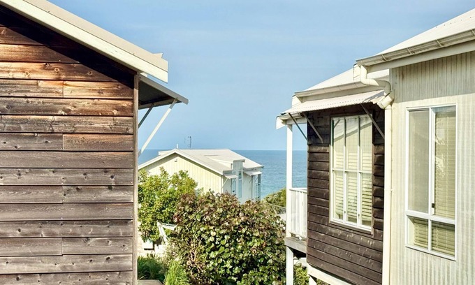 Caves Beach Villa | Caves Beach Villa Beach Daze