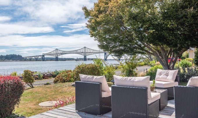 North Bend Casa | Beach Dunes Amazing Bay View