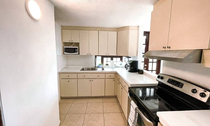 Zarzal Apartamento | Beach Front 3 floors Apartment with Pool