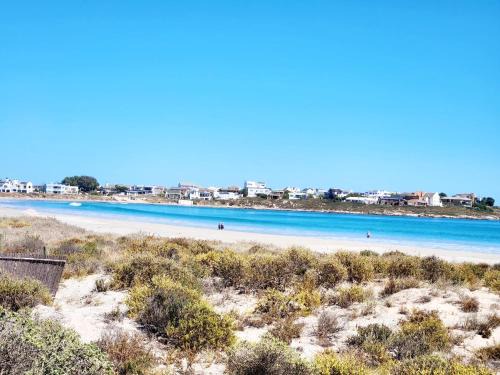 St. Helena Bay Casa | Beach Front Beach House 10 Golden Mile
