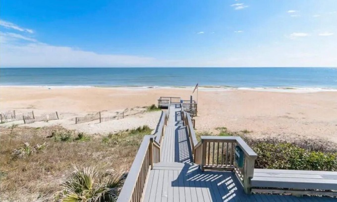 Sawgrass Apartamento | Beach Front Condo at Sawgrass Country Club