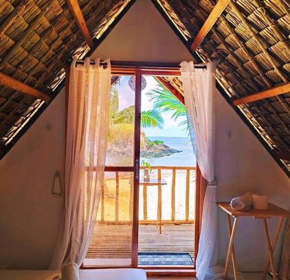 Luzon Chalet De Esquí | Beach Front Cabana 1, Puraran Surf Resort