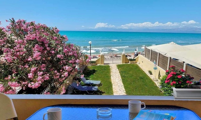 Acharavi Apartamento | Beach Front, Directly On The Beach, Upper Floor Apartment - "SUN"